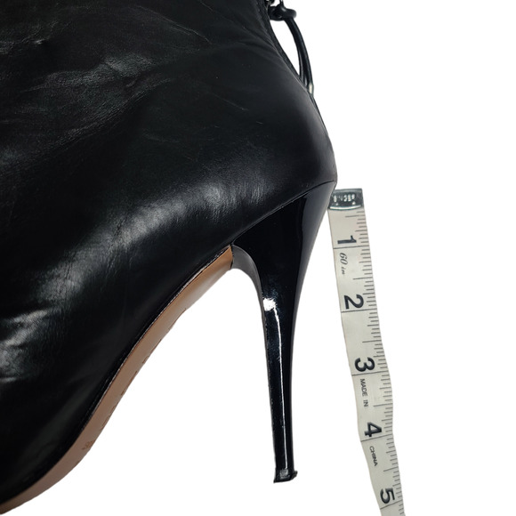 L.A.M.B Leather Lace Up Ring Black Heels - Picture 6 of 7